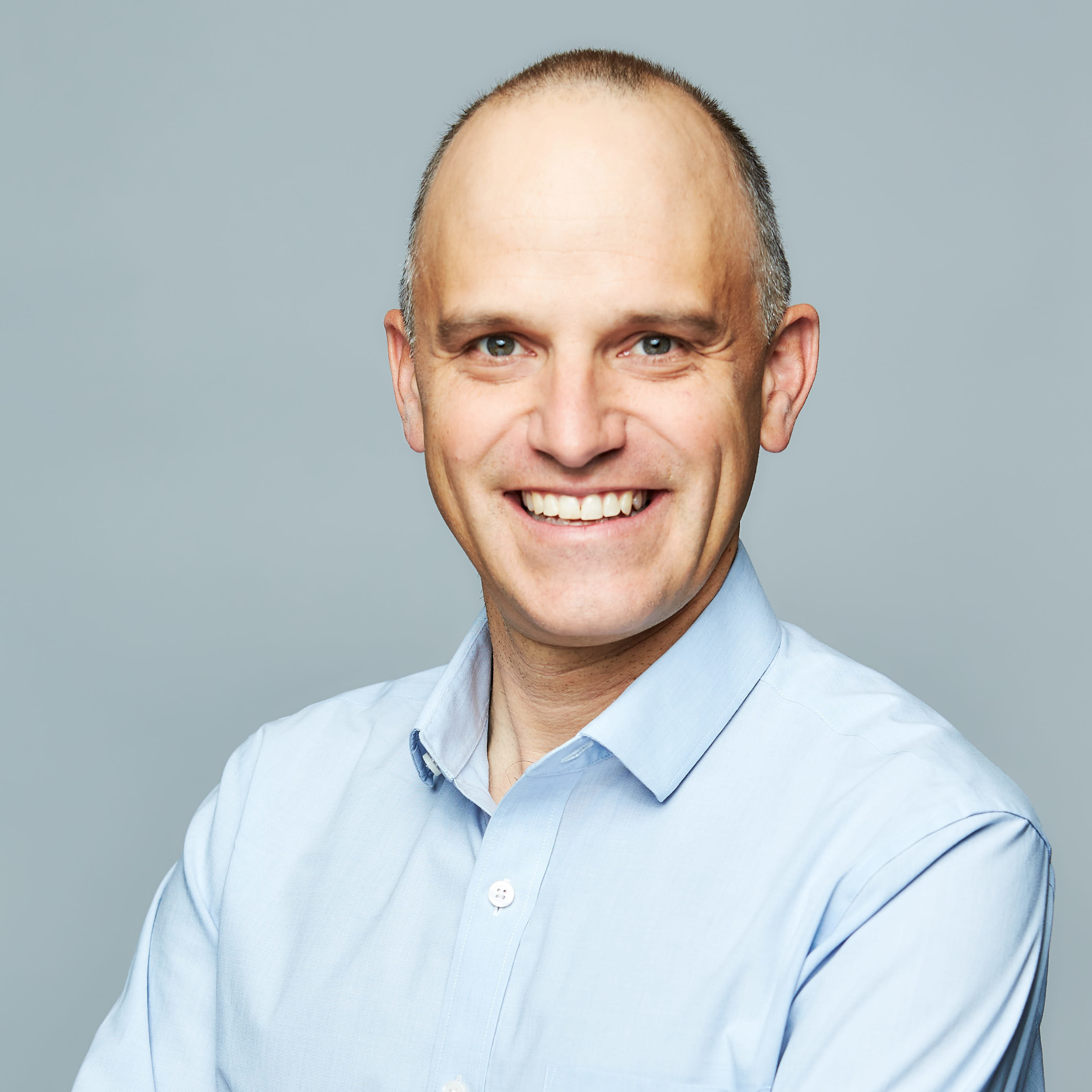 ALUM IN WATER: Scott Bryan ’01